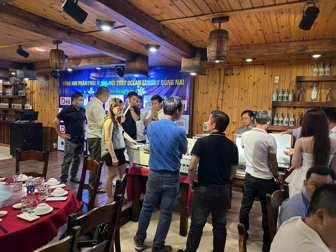 tổng kho nhôm nội thất