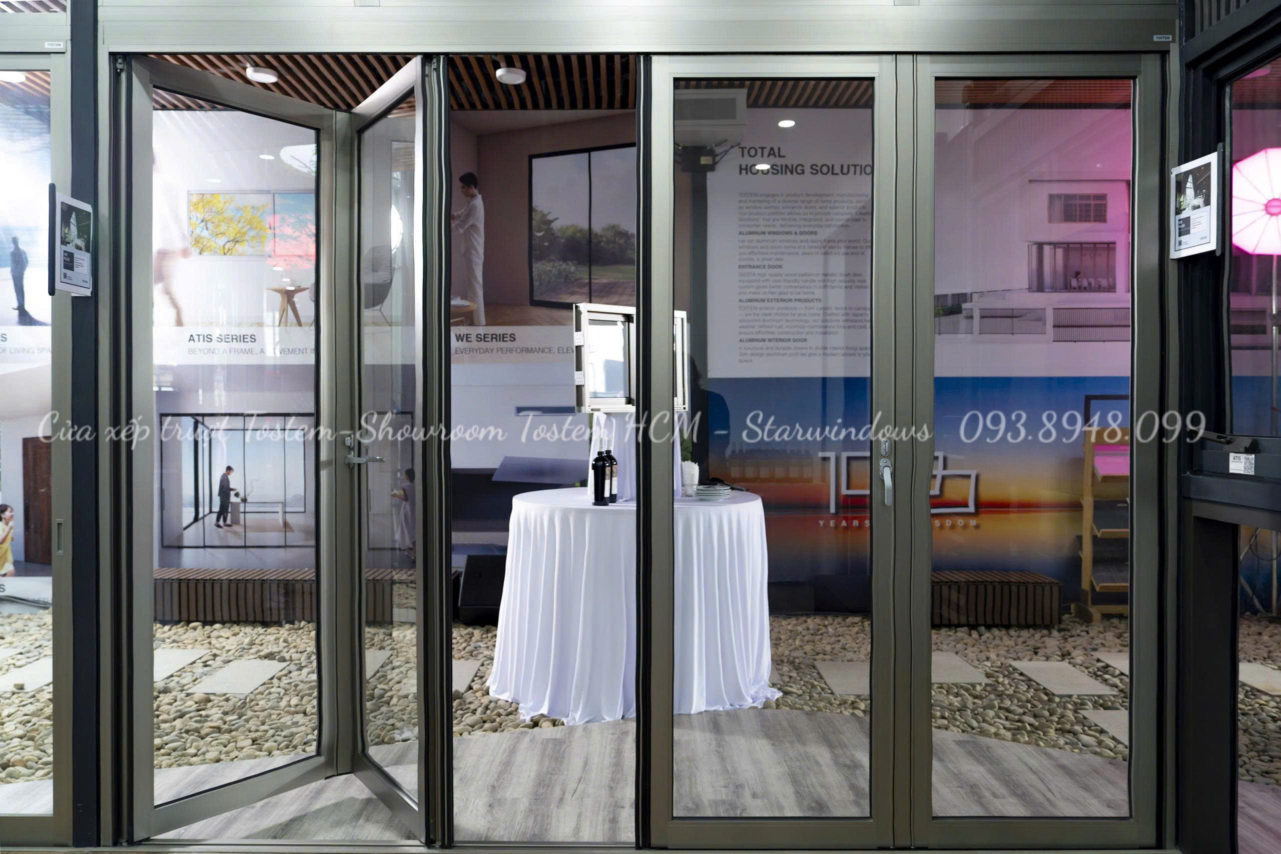 Cửa xếp trượt nhôm Tostem 4 cánh
