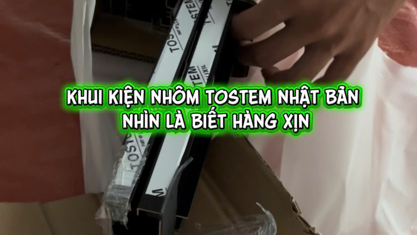 Khui kiện cửa nhôm TOSTEM Nhật Bản tại công trình TP.HCM