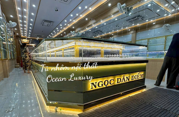 NHỮNG CHIẾC TỦ VÀNG CỦA CHỦ TIỆM VÀNG SỬ DỤNG NHÔM NỘI THẤT OCEAN LUXURY 