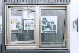 Cửa sổ mở hất Tostem We plus 1 cánh